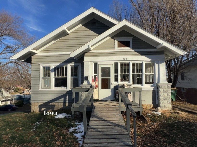 Circa 1925 Affordable Home in Corning, IA Under 80K Old Houses Under