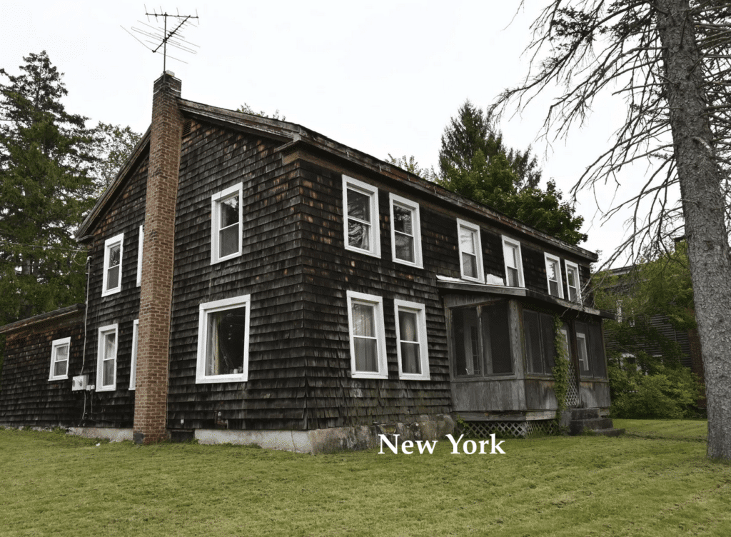 c.1900 Fixer Upper MultiFamily Home in New York Under 100K Old